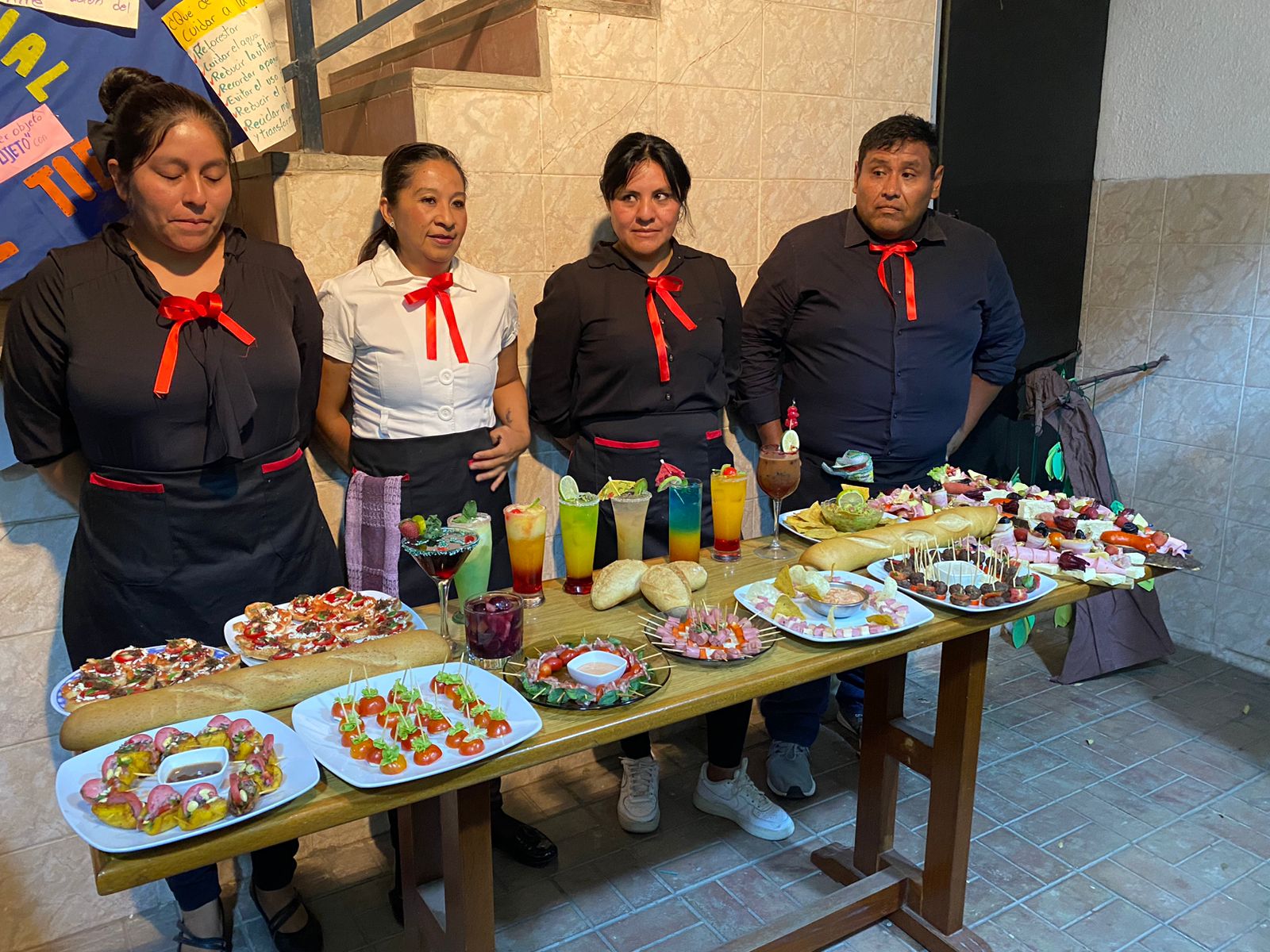 Estudiantes cocinando